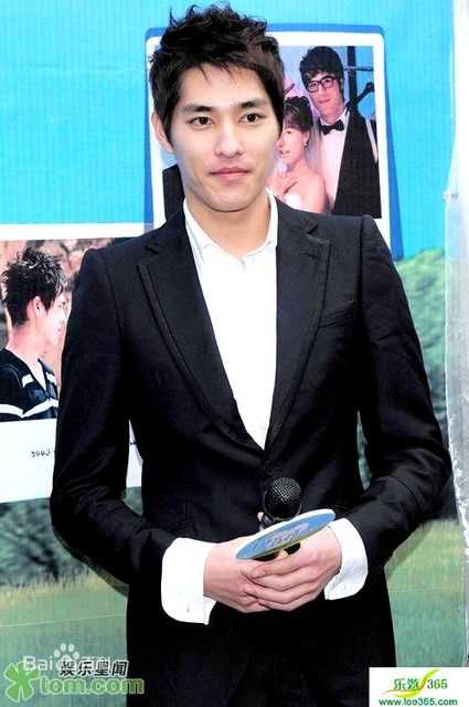 最全蓝正龙(BLUE)在《幸福的抉择》中的壁纸