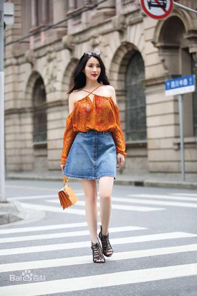 甘婷婷(Gan Ting Ting)时尚街拍图素颜照相册