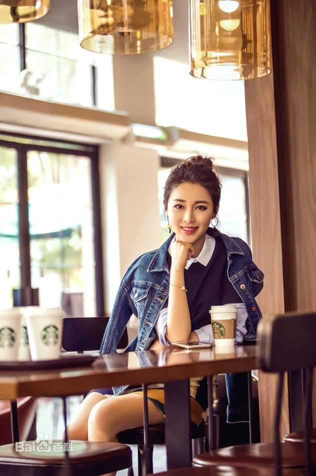 甘婷婷(Gan Ting Ting)时尚街拍图素颜照相册