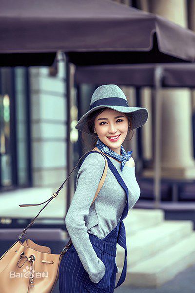 甘婷婷(Gan Ting Ting)时尚街拍图素颜照相册