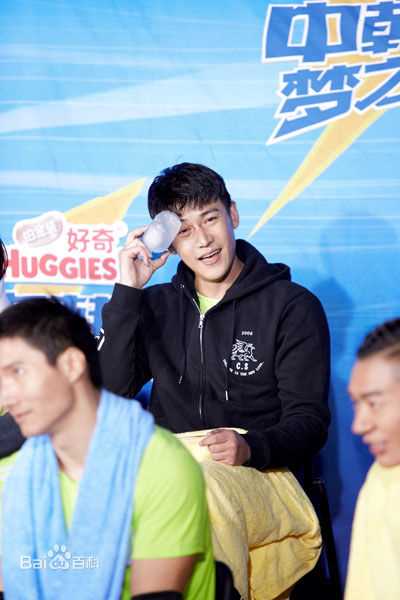 最新陆毅(Lu Yi)在《中韩梦之队》中的壁纸