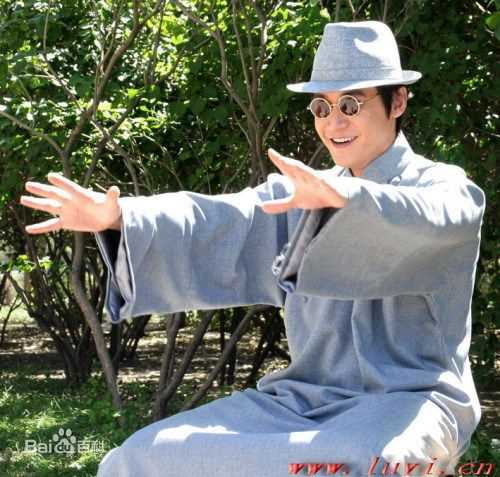 精选陆毅(Lu Yi)在2007年《夜幕下的哈尔滨》饰演王一民中的图册