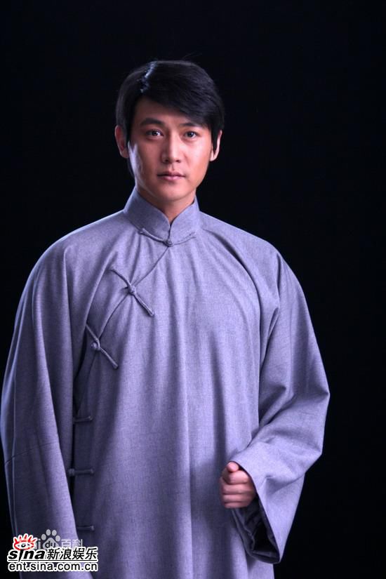 精选陆毅(Lu Yi)在2007年《夜幕下的哈尔滨》饰演王一民中的图册