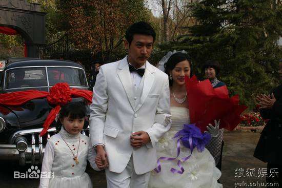 最新陆毅(Lu Yi)在2009年《铁面歌女》饰演白一鸣中的图集