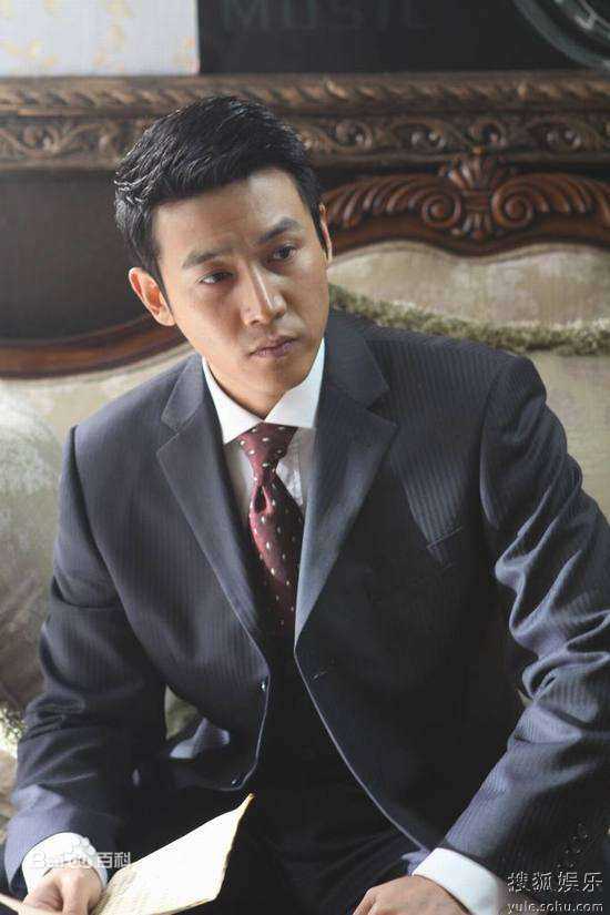 最新陆毅(Lu Yi)在2009年《铁面歌女》饰演白一鸣中的图集