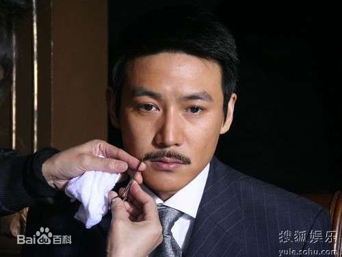 最新陆毅(Lu Yi)在2009年《铁面歌女》饰演白一鸣中的图集