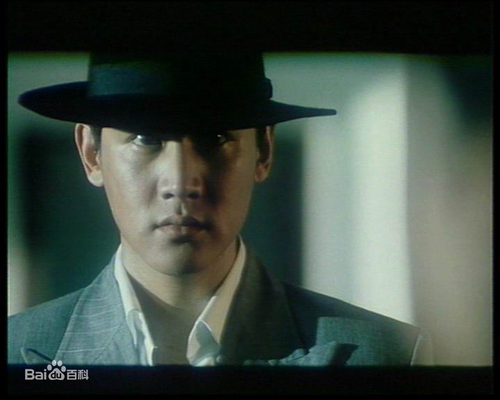 高清陆毅(Lu Yi)在2003年《兄弟》饰演韩雨中的图集