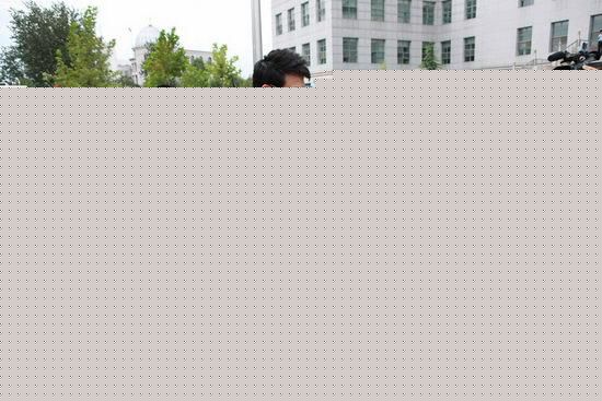 最新陆毅(Lu Yi)在2008年《爱情左灯右行》饰演律师中的壁纸