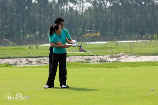 最新陆毅(Lu Yi)在2008年《爱情左灯右行》饰演律师中的壁纸