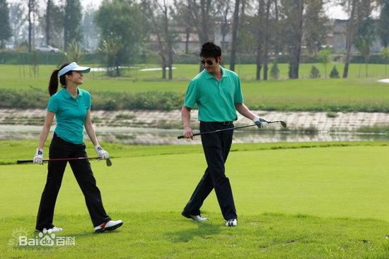 最新陆毅(Lu Yi)在2008年《爱情左灯右行》饰演律师中的壁纸