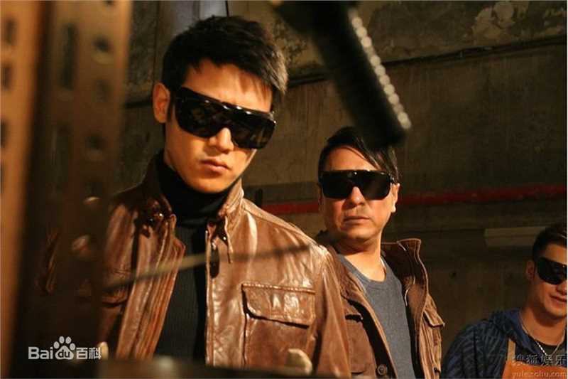 最全陆毅(Lu Yi)在2009年《线人》饰演华天中的壁纸