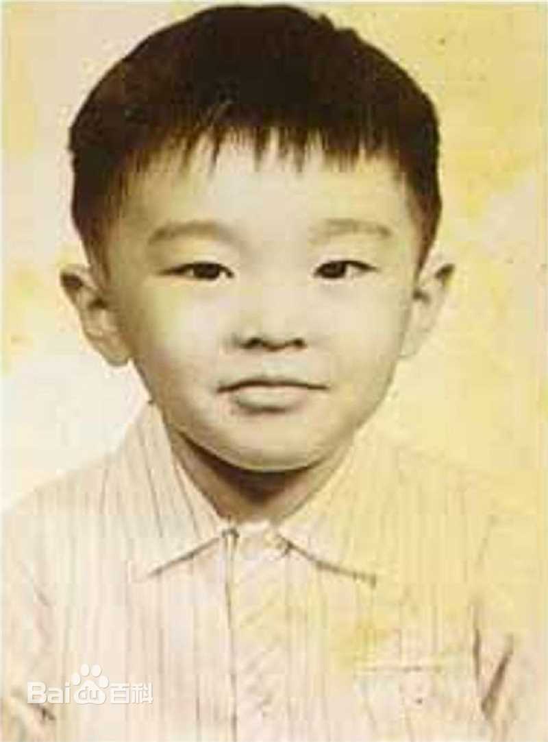 周星驰(Stephen Chow)年轻时的素颜照相册