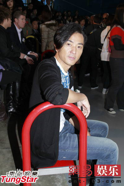郑伊健(Ekin Cheng)捐出酬劳图片图册