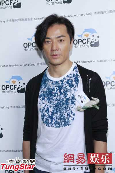 郑伊健(Ekin Cheng)捐出酬劳图片图册