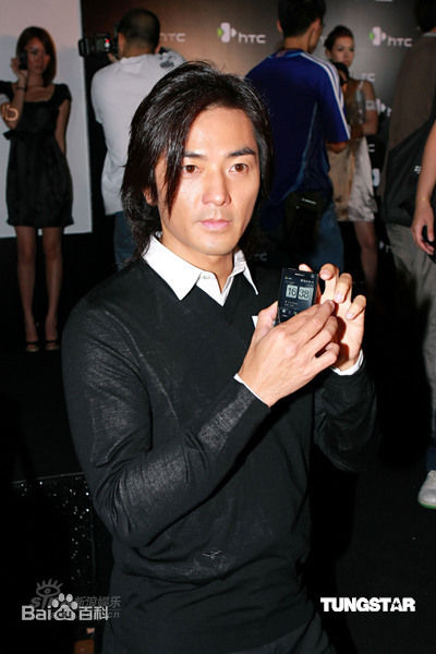 郑伊健(Ekin Cheng)捐出酬劳图片图册