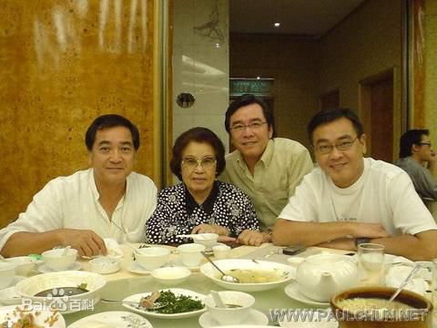 尔冬升(Derek Tung-Shing Yee)亲友壁纸壁纸