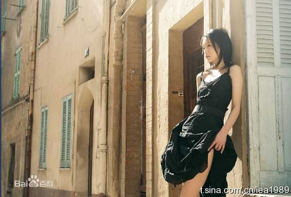 最新周迅(Zhou Xun)精彩图册1