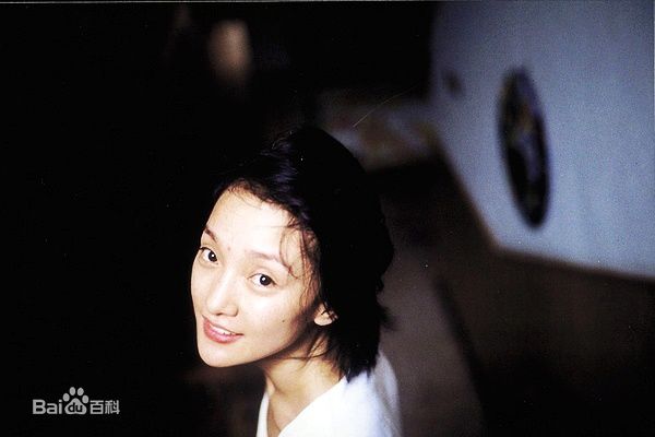 最新周迅(Zhou Xun)精彩图册1