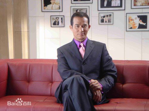 李子雄(Waise Lee)生活照生活照相册