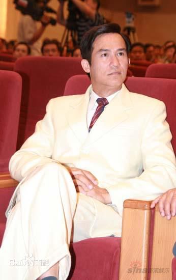 李子雄(Waise Lee)生活照生活照相册