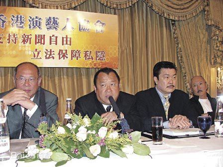 岑建勋(John Sham)的个人生活照图片图集