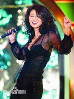 叶倩文(Sally Yeh)舞台上的生活照