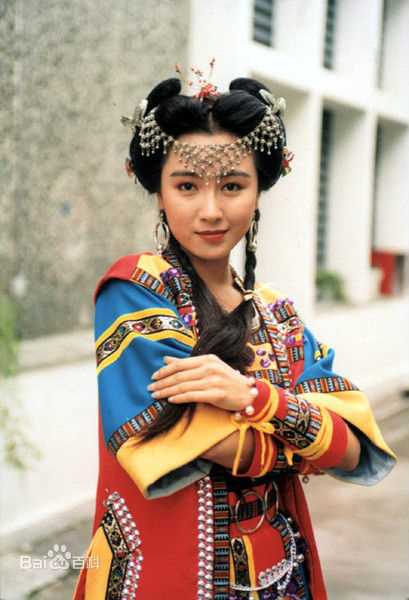 袁洁莹(Fennie Yuen) 饰 赫连勃勃图片图册