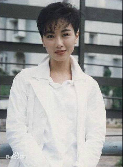 袁洁莹(Fennie Yuen) 饰 程可风素颜照相册