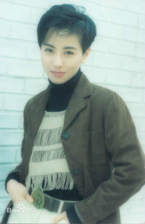 袁洁莹(Fennie Yuen) 饰 程可风素颜照相册