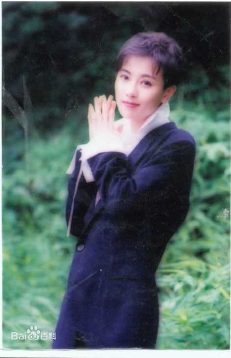 袁洁莹(Fennie Yuen) 饰 程可风素颜照相册