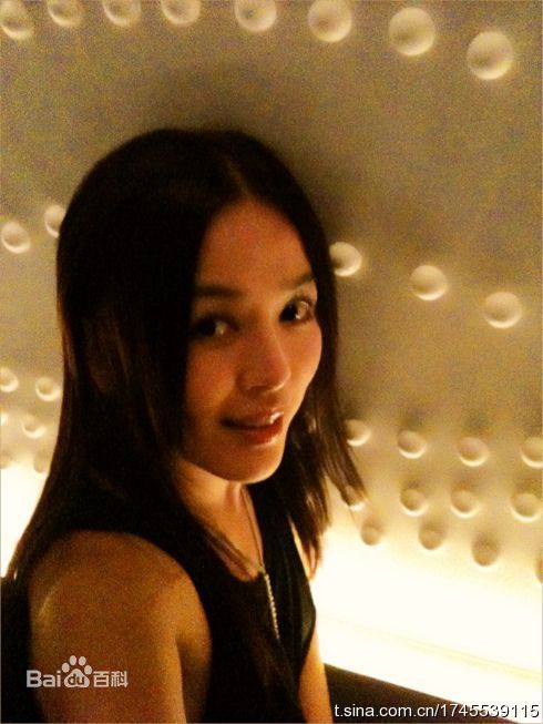 陈加玲(Charine Chan)生活照图册