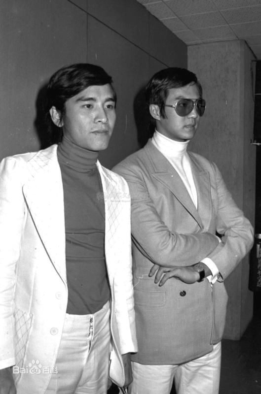 狄龙(Tommy Tam)早年活动壁纸壁纸