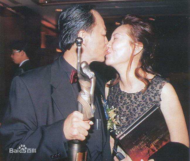 狄龙(Tommy Tam)家人性感图片壁纸