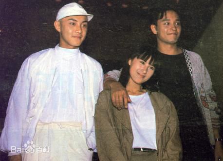 张国荣（原名张发宗）(Leslie Cheung（英）、レスリーチャン（日）)张国荣与朋友合影性感图片图集