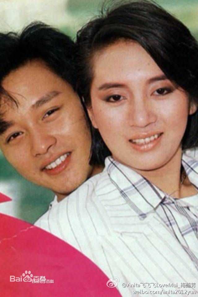 张国荣（原名张发宗）(Leslie Cheung（英）、レスリーチャン（日）)张国荣与朋友合影性感图片图集