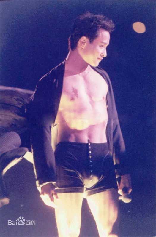 张国荣（原名张发宗）(Leslie Cheung（英）、レスリーチャン（日）)张国荣生活照相册