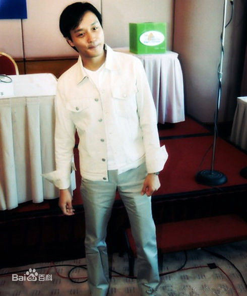 张国荣（原名张发宗）(Leslie Cheung（英）、レスリーチャン（日）)张国荣生活照相册