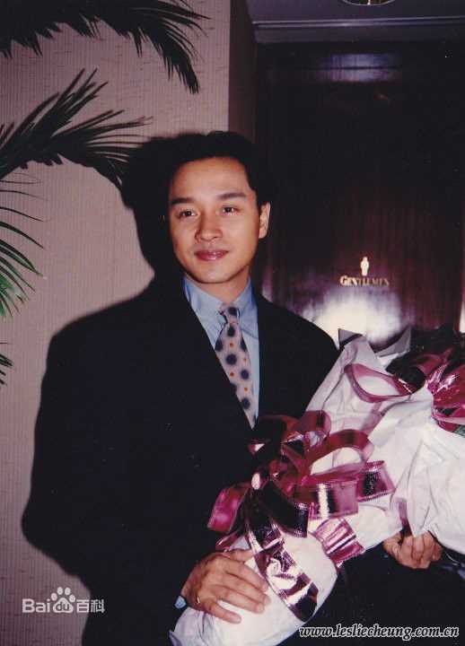 张国荣（原名张发宗）(Leslie Cheung（英）、レスリーチャン（日）)张国荣照片壁纸壁纸