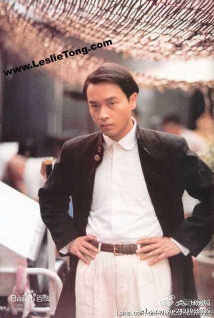 张国荣（原名张发宗）(Leslie Cheung（英）、レスリーチャン（日）)张国荣壁纸壁纸