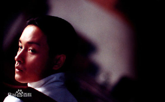 张国荣（原名张发宗）(Leslie Cheung（英）、レスリーチャン（日）)张国荣壁纸壁纸