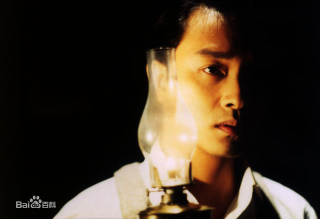 张国荣（原名张发宗）(Leslie Cheung（英）、レスリーチャン（日）)张国荣壁纸壁纸