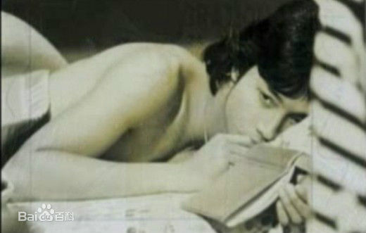 张国荣（原名张发宗）(Leslie Cheung（英）、レスリーチャン（日）)张国荣壁纸壁纸