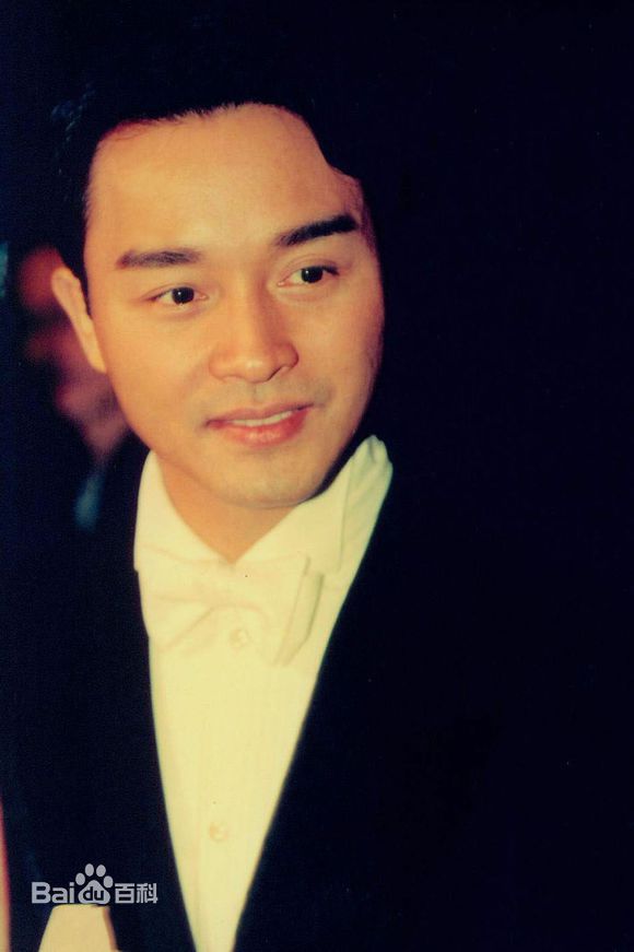 张国荣（原名张发宗）(Leslie Cheung（英）、レスリーチャン（日）)张国荣壁纸壁纸