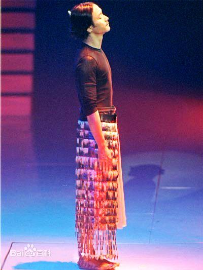 张国荣（原名张发宗）(Leslie Cheung（英）、レスリーチャン（日）)张国荣演唱会现场图册