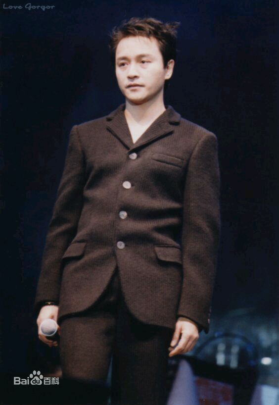 张国荣（原名张发宗）(Leslie Cheung（英）、レスリーチャン（日）)张国荣演唱会现场图册