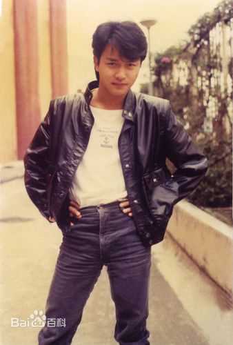 张国荣（原名张发宗）(Leslie Cheung（英）、レスリーチャン（日）)影视歌巨星张国荣性感图片图集