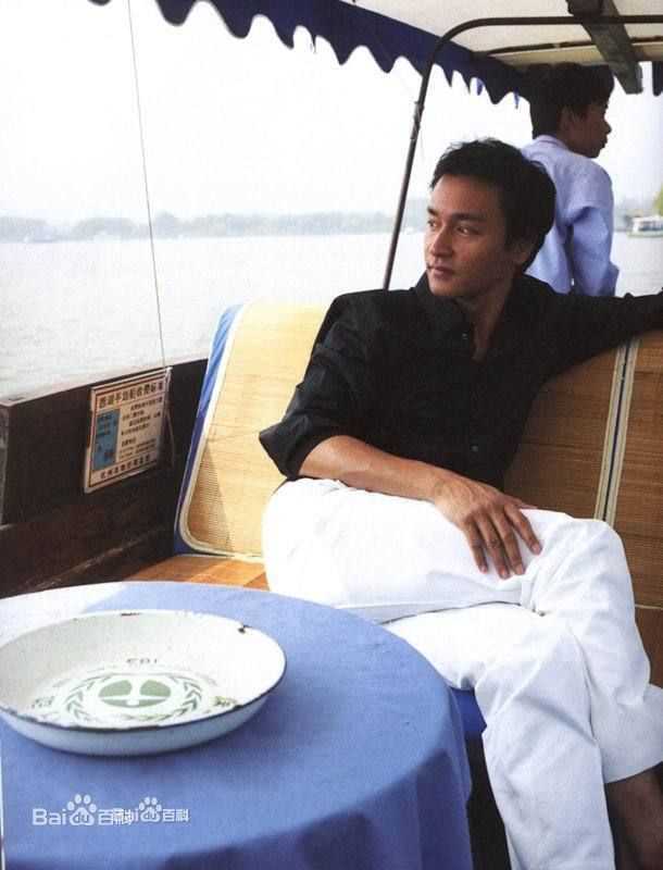 张国荣（原名张发宗）(Leslie Cheung（英）、レスリーチャン（日）)影视歌巨星张国荣性感图片图集