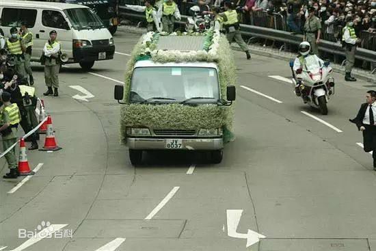 张国荣（原名张发宗）(Leslie Cheung（英）、レスリーチャン（日）)葬礼照片性感图片壁纸