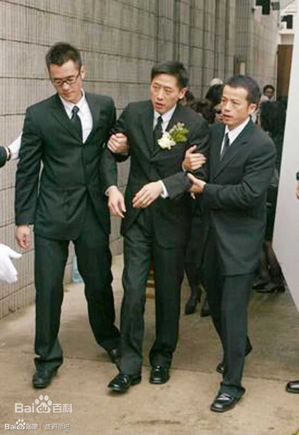 张国荣（原名张发宗）(Leslie Cheung（英）、レスリーチャン（日）)葬礼照片性感图片壁纸