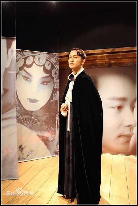 张国荣（原名张发宗）(Leslie Cheung（英）、レスリーチャン（日）)张国荣杜莎夫人蜡像照片图片图册